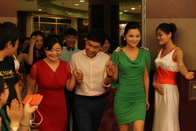 文靜、丁磊、葉子