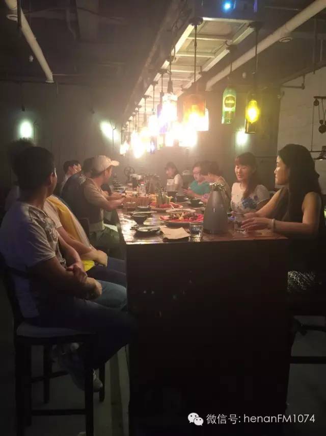 他們在干什么？