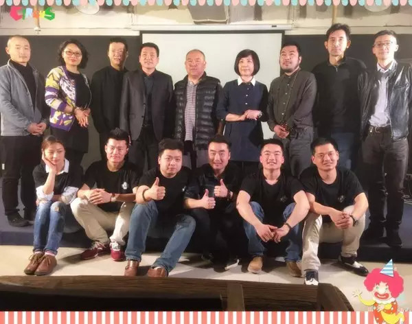 逗比的姑娘小伙兒也可以好好拍照哦！