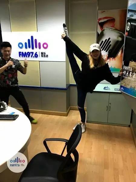 哇哦！都是帶功夫滴美人兒！