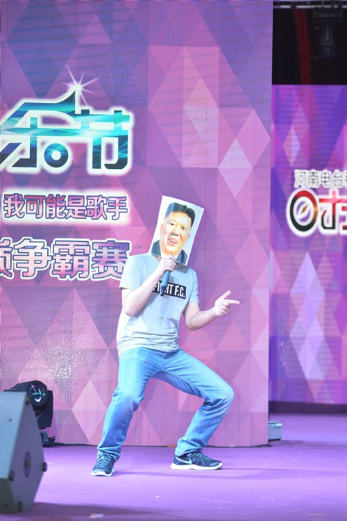 不過隨后的阿強老師現(xiàn)場傳授RAP教程，同樣不遜于老楊呢??！