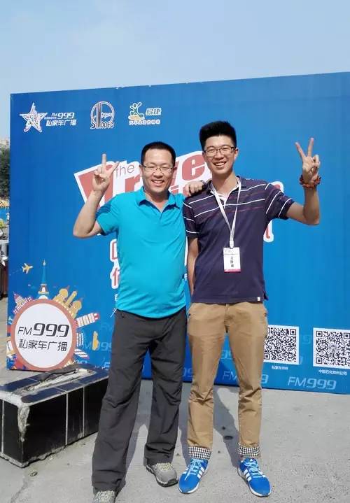 主播鄭強，這兩條大長腿，恩…適合去學(xué)游泳