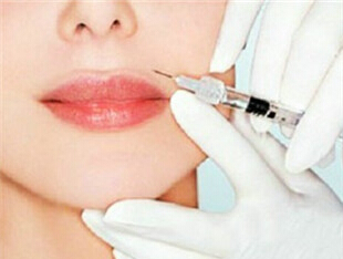 大學(xué)生暑期整形忙，能為未來“加分”嗎？