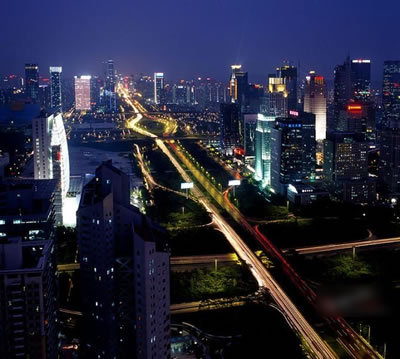 1、房屋一套(80平方)，以均價(jià)22300元計(jì)，22300×80=1784000.(這是朋友剛在筆架山買的城市主場(chǎng)的價(jià)格)