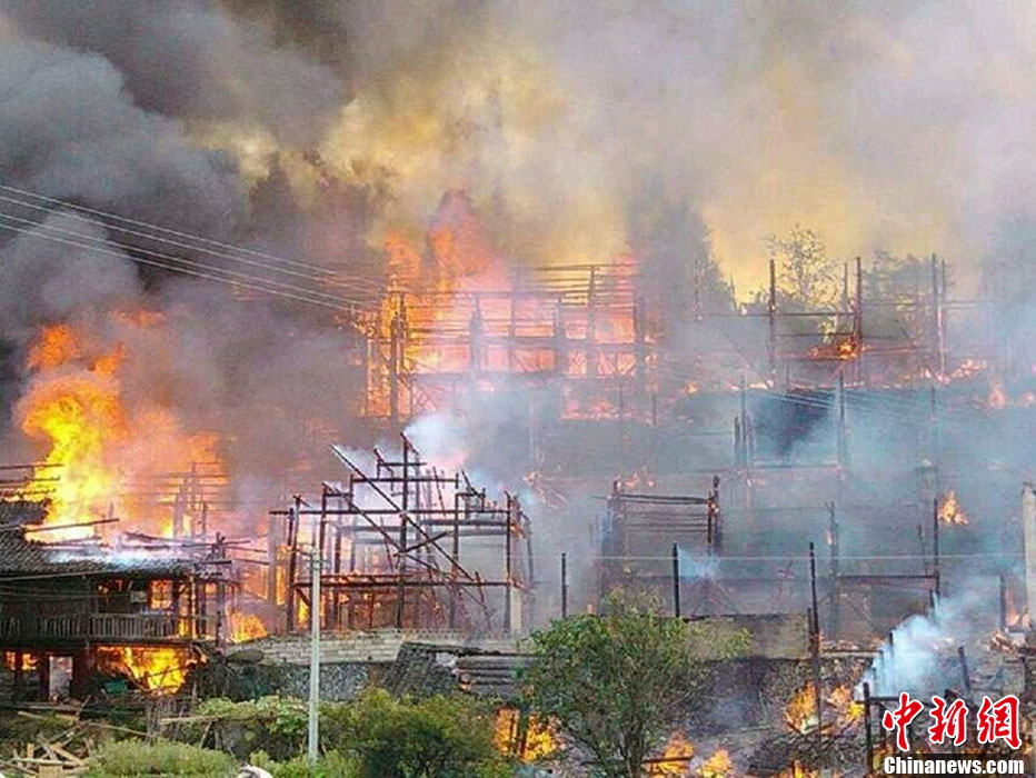 圖為火災(zāi)現(xiàn)場。沫浠 攝 圖片來源：CFP視覺中國