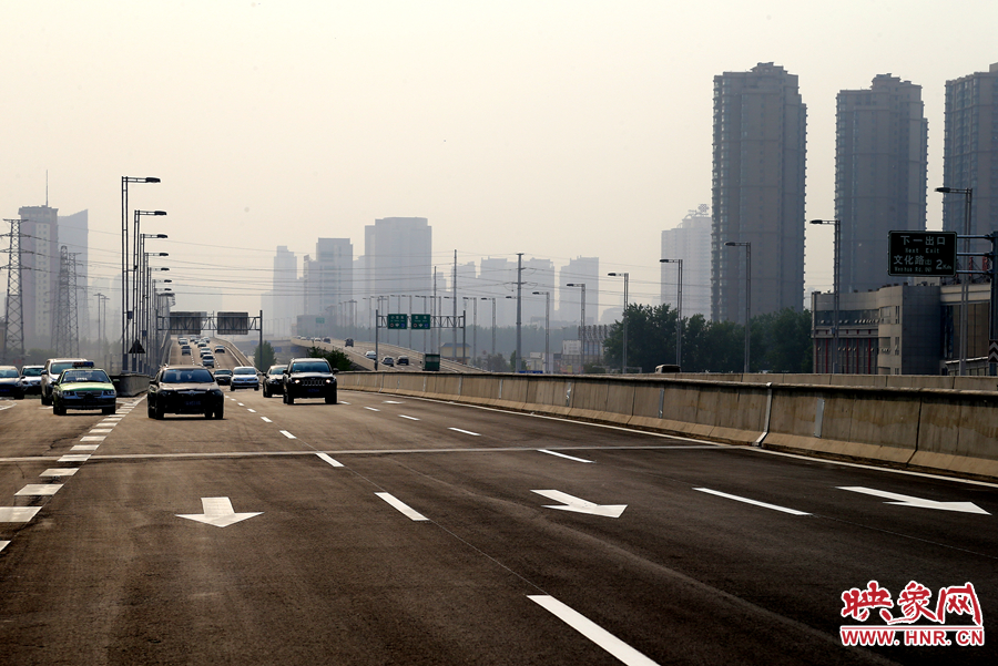 北三環(huán)快速路已經(jīng)有不少市民駕車體驗