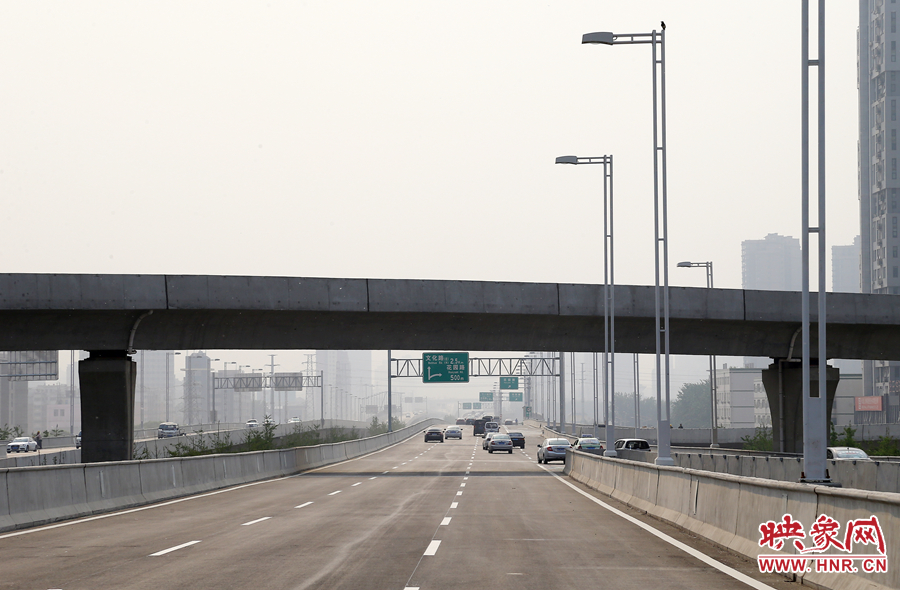 三環(huán)快速路設(shè)計時速達到每小時八十公里