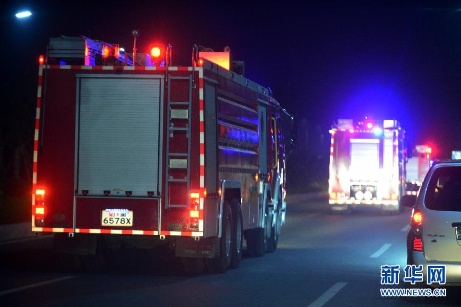 4月7日，消防車輛趕往事故現(xiàn)場(chǎng)。