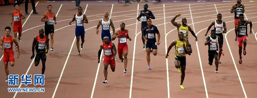 牙買加隊(duì)選手博爾特（前排右）在比賽中。