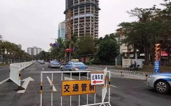 一家五口滯留?？?天 港口附近方便面都買不到