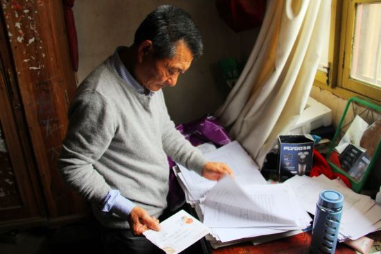 這些信成了張家的“寶貝”，哥哥張高發(fā)表示要好好收藏。