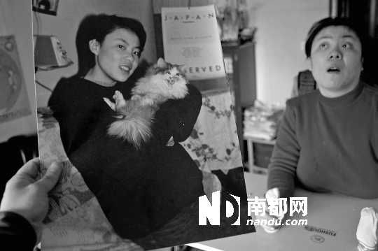 昔日的清純與秀美，如今，卻終身癱瘓、生活不能自理。C FP供圖