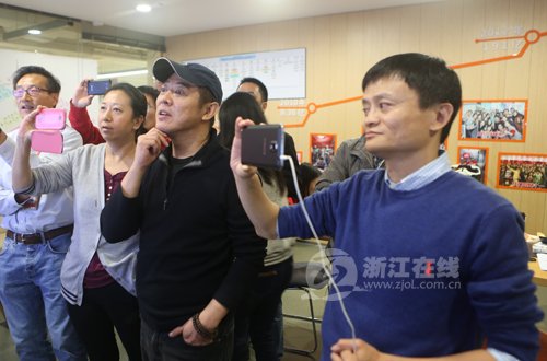 李連杰現身阿里巴巴，助陣雙十一。