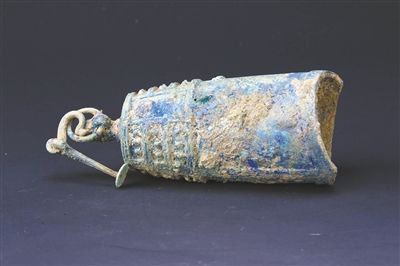 2號墓出土的銅編鐘。