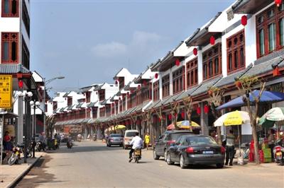 2014年3月16日，海南瓊海市，正在進(jìn)行城鎮(zhèn)化改造的萬(wàn)泉鎮(zhèn)新貌。圖/CFP