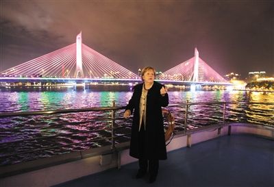 2012年2月3日，德國總理默克爾夜游廣州。