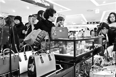 我國去年出境人數(shù)超過1億人次，境外消費(fèi)超過1萬億元人民幣 供圖/CFP