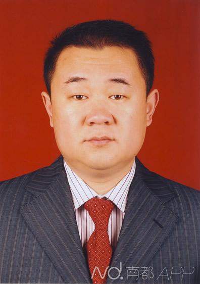 慶安副縣長被曝學(xué)歷造假、妻子吃空餉 紀(jì)委介入