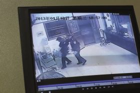 長(zhǎng)沙市救助站提供的監(jiān)控視頻。組圖/記者華劍