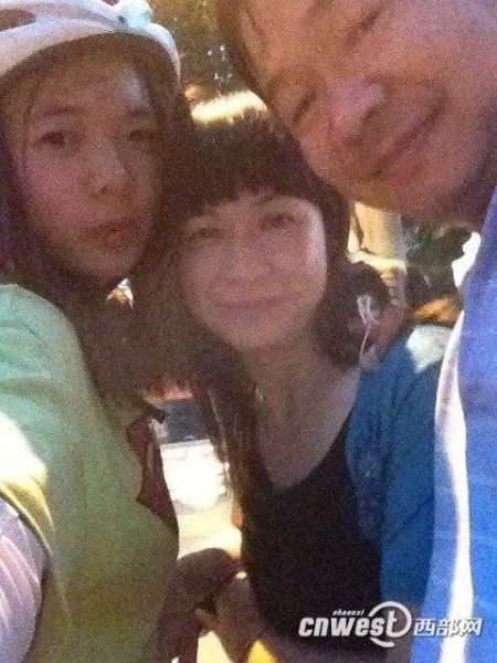 7月13日，廖靖文終于回到宜春家中，與父母團(tuán)聚。（圖片來源：西部網(wǎng)）