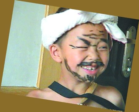 老鄉(xiāng)見老鄉(xiāng)，甭提多開心