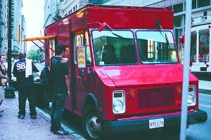 “無二烤肉”營業(yè)現(xiàn)場。