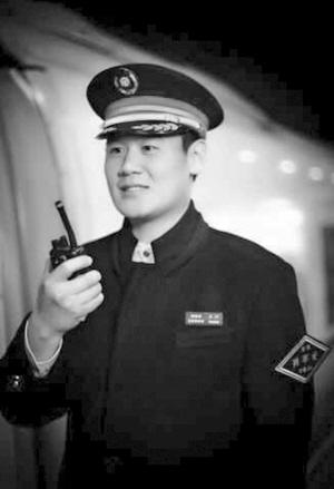 袁閱說，女友讓他挺感動 本人供圖