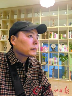 肺癌晚期丈夫狂吃藥不敢死 只為讓妻子落戶(hù)深圳