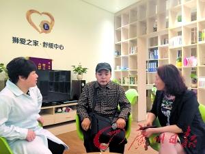 肺癌晚期丈夫狂吃藥不敢死 只為讓妻子落戶(hù)深圳