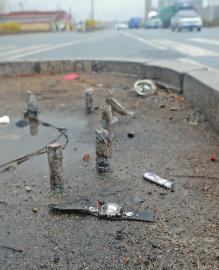 父親駕車因制止孩子撿東西走神 撞死過(guò)馬路老人