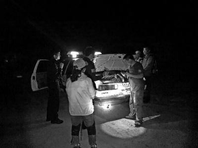 17名驢友被困深山7小時(shí) 女驢友稱實(shí)在走不動了