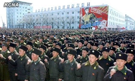 朝鮮黃海北道、咸鏡南道和南浦市11日舉行軍民大會(huì)，支持朝鮮人民軍最高司令部發(fā)言人聲明。