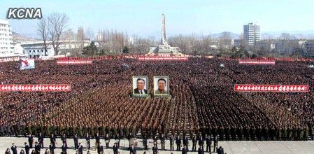朝鮮民眾稱，朝鮮軍民“將在任意時(shí)期、對(duì)任意對(duì)象隨意實(shí)施無(wú)止境的正義打擊，一定實(shí)現(xiàn)民族的夙愿祖國(guó)統(tǒng)一大業(yè)”。