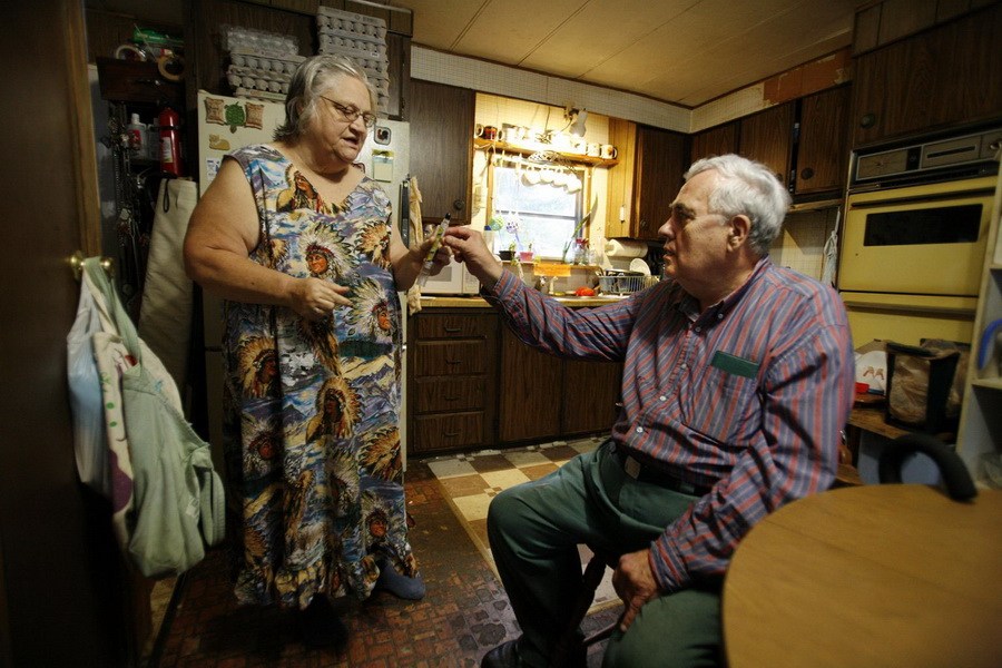 9年前，里克在聽說奧德塞的生活陷入困境后又讓她回來和自己一起住。