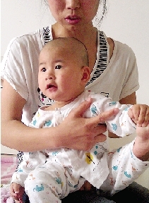 經(jīng)過幾個月治療，涵涵的病情好轉多了。