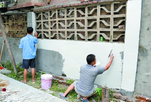 　老舊小區(qū)改造完畢后，“年輕”了、“身價”也漲了。