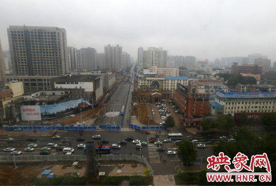 經(jīng)三路下穿金水路隧道工程已經(jīng)開(kāi)始封閉施工。