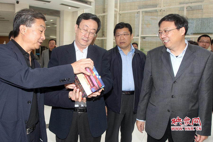 河南省委書記、省人大常委會主任郭庚茂視察河南電視臺 東方今報(bào)記者沈翔 劉棟杰/攝