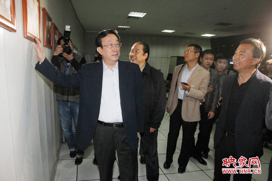 河南省委書記、省人大常委會主任郭庚茂視察河南人民廣播電臺 映象網(wǎng)記者邵恰 段晉哲/攝