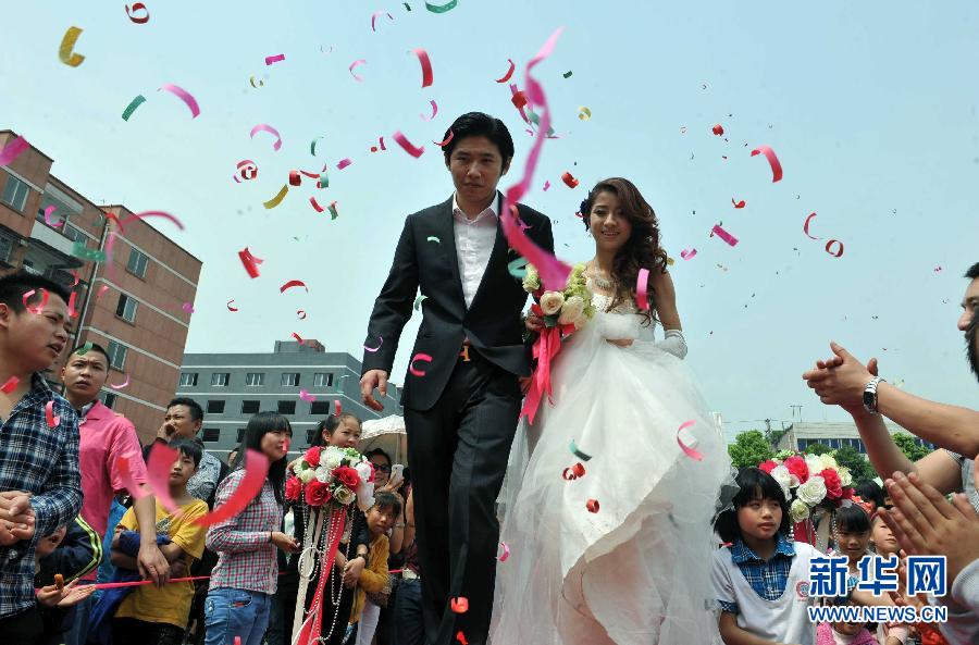 直擊震區(qū)：生活，依然在繼續(xù)