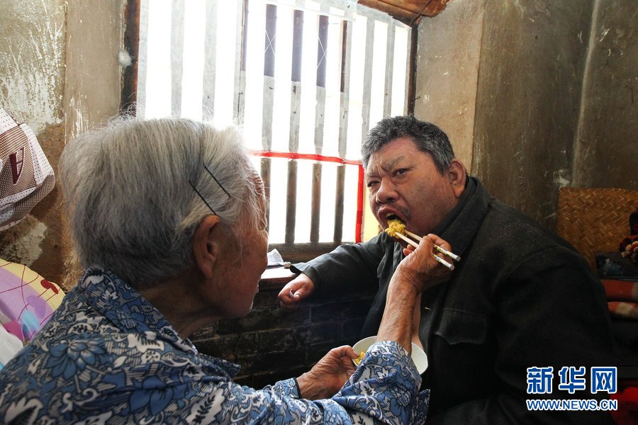 那些年，感動(dòng)過我們的母親