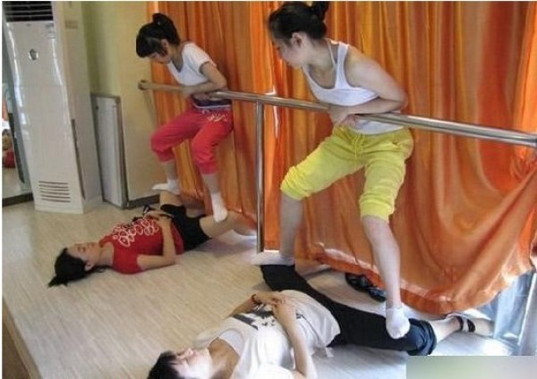 藝校妹子到底有多苦？