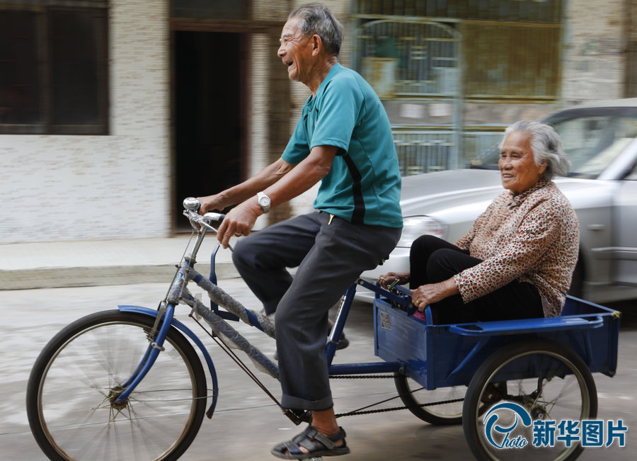 “不求天長地久 只愿今生共相伴”