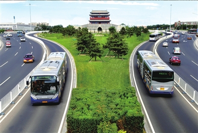 中軸路上的快速公交。