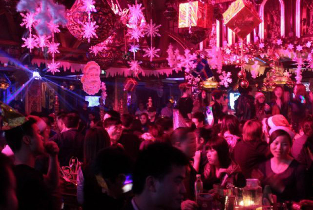 再不狂歡就老了！鄭州圣誕狂歡大攻略