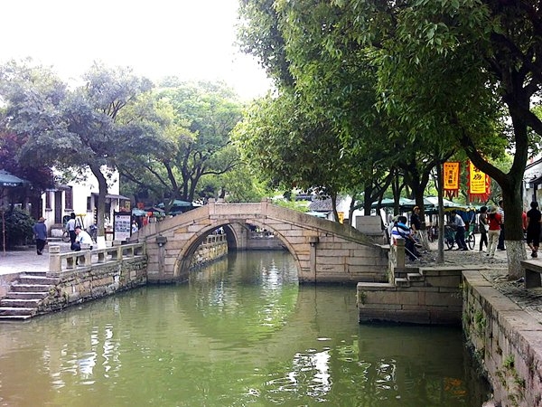 見(jiàn)證浪漫愛(ài)情 盤(pán)點(diǎn)中國(guó)浪漫愛(ài)情橋