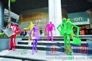 烏節(jié)路上大牌云集。