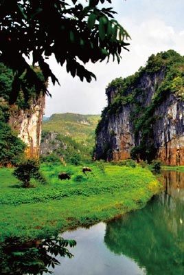 　　中國人對園林的喜愛更多是根源于一種隱逸遁世的情懷?！? complete=