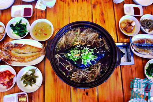 島上著名的養(yǎng)生大餐。