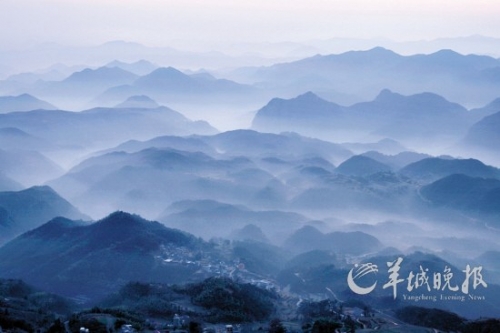 天臺山風(fēng)光如畫。